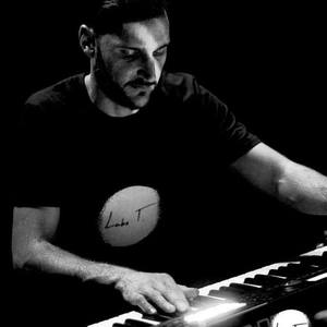 Max TenRom资料,Max TenRom最新歌曲,Max TenRomMV视频,Max TenRom音乐专辑,Max TenRom好听的歌