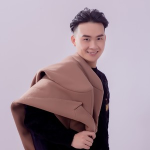 只能默默爱着你