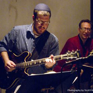 Matt Darriau资料,Matt Darriau最新歌曲,Matt DarriauMV视频,Matt Darriau音乐专辑,Matt Darriau好听的歌