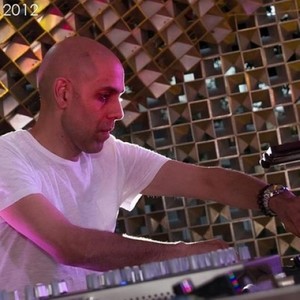 Ali Khan资料,Ali Khan最新歌曲,Ali KhanMV视频,Ali Khan音乐专辑,Ali Khan好听的歌