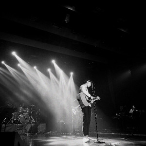 闫鹏资料,闫鹏最新歌曲,闫鹏MV视频,闫鹏音乐专辑,闫鹏好听的歌