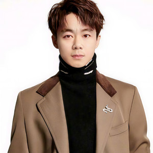 阿龙资料,阿龙最新歌曲,阿龙MV视频,阿龙音乐专辑,阿龙好听的歌