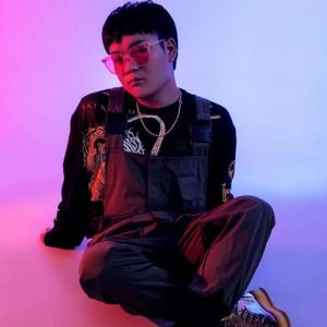 曹鰒方资料,曹鰒方最新歌曲,曹鰒方MV视频,曹鰒方音乐专辑,曹鰒方好听的歌