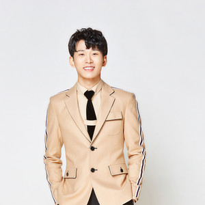 乔君武资料,乔君武最新歌曲,乔君武MV视频,乔君武音乐专辑,乔君武好听的歌