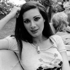 Edwige资料,Edwige最新歌曲,EdwigeMV视频,Edwige音乐专辑,Edwige好听的歌