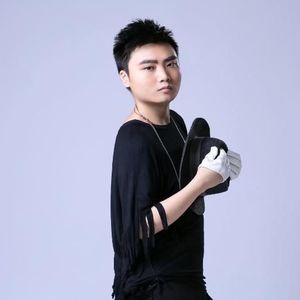 赫拉含青资料,赫拉含青最新歌曲,赫拉含青MV视频,赫拉含青音乐专辑,赫拉含青好听的歌