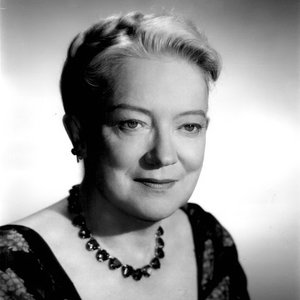 Peggy Wood