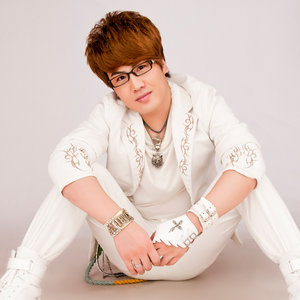 有没有一种爱可以不流泪 (伴奏)