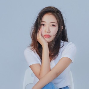 李莹小熊资料,李莹小熊最新歌曲,李莹小熊MV视频,李莹小熊音乐专辑,李莹小熊好听的歌