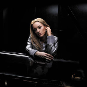 Lea Castel资料,Lea Castel最新歌曲,Lea CastelMV视频,Lea Castel音乐专辑,Lea Castel好听的歌