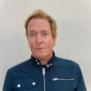 Dave Bassett资料,Dave Bassett最新歌曲,Dave BassettMV视频,Dave Bassett音乐专辑,Dave Bassett好听的歌