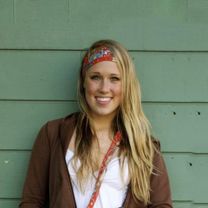 Carly Henley资料,Carly Henley最新歌曲,Carly HenleyMV视频,Carly Henley音乐专辑,Carly Henley好听的歌