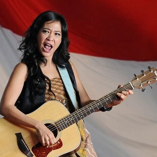 Oppie Andaresta Mp3 Download Mp3 Free Download All Songs Oppie andaresta real name oppy andaresta (born in jakarta, january 20, 1973, age 37 years) is indonesian singer. oppie andaresta mp3 download mp3 free