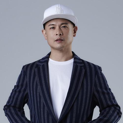 侧田 ดาวน์โหลดและฟังเพลงฮิตจาก 侧田