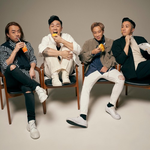 Supper Moment ดาวน์โหลดและฟังเพลงฮิตจาก Supper Moment