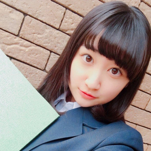 高尾奏音 (たかお かのん)