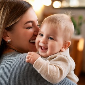 Risas En Un Pequeño Estornudo