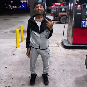 Roll Wit Us (feat. Zahfryinn) (Explicit)