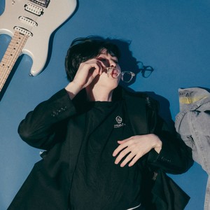 RISE UP (Feat. woOnim, Whalethemigaloo)