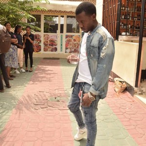 Tunasaka Pesa (Explicit)