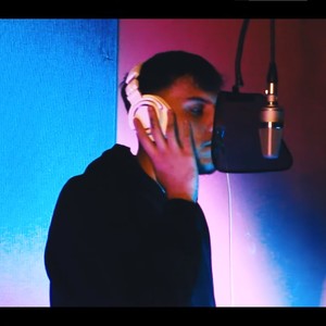 Groupie(feat. RAVA)(SLANG SESSION) (Explicit)