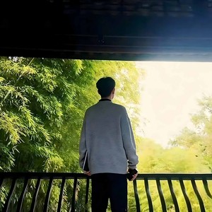 异地恋也有真情 (伴奏)