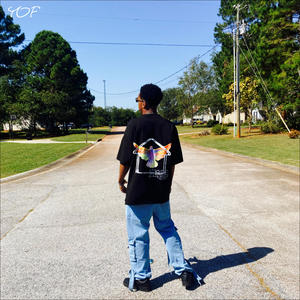 NEVER ALONE (feat. brocky)