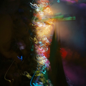 An der Straße gegenüber