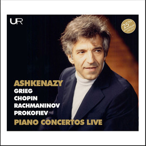 Ashkenazy plays Piano Concertos Live