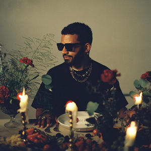 FIGURE IT OUT (feat. MOYANA) (Explicit)