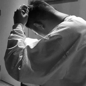 分裂 (prod by张杰峻)