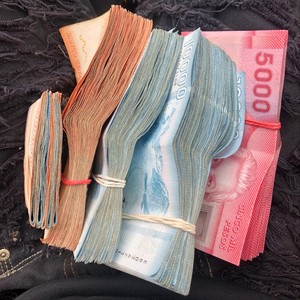 Triste Dinero (Explicit)