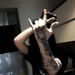 Pour up! (feat. luvfredo & J2Swag) (Explicit)