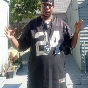 Shakey Camper (feat. Young Boon, Freezy & Modoe) (Explicit)