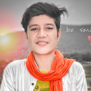 होली आई र खुशियां लाई री