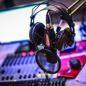 徐心妍 - 淋雨一直走