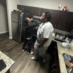 No flowers (feat. TDGDRACCO) (Explicit)