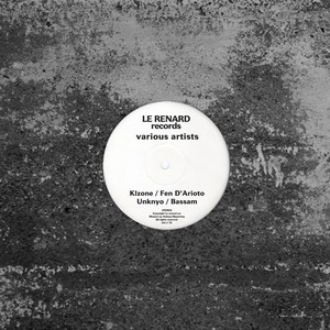 Not standing just dancing (Original Mix)