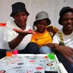 Ekwarini (feat. Dj-Nash, STHEKEVAN & King-Moss-SA)