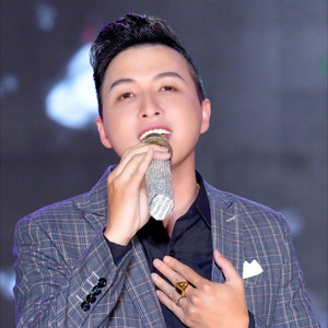 Đường Tím Bằng Lăng