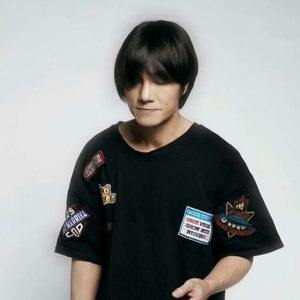 爸爸妈妈-伴唱版 (伴奏)