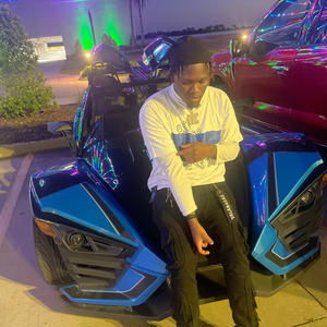 Hot as me (Explicit)