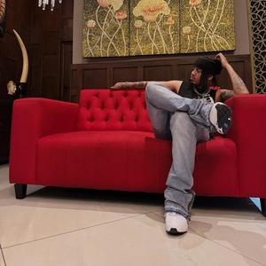 BUCKET HAT (feat. junior king, kaytlin filander & luda g)