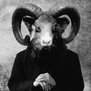 NoTrust (feat. Rezaariv) (Explicit)