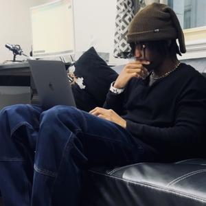 ┌ (・。・) ┘ ƪ (˘⌣˘) ┐