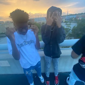 Trap Nigga (feat. Maajins, cheromani+, Slump6s & Tana+) (Explicit)