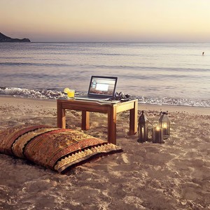 Summer Feelings(feat. Zaka)