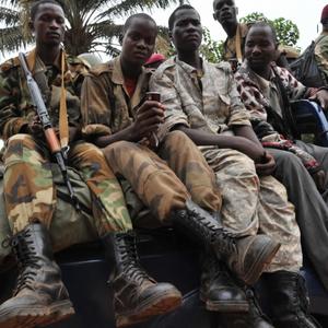 Melody and bars (feat. Ezerkel, 6inxk & Khnife) (Remix|Explicit)