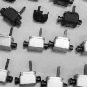 Switch (feat. Lil 2x)