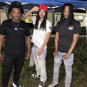 Miami Swerving (feat. SpazzWrld & S8M Gee) (Explicit)